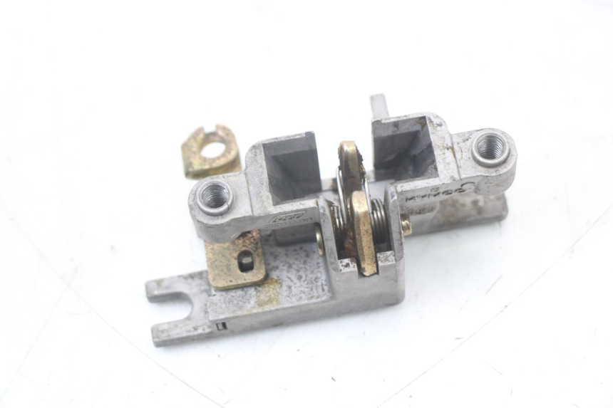 photo de SITZBANKSCHLOSS KYMCO AGILITY 4T 50 (2018 - 2022) - Zoom auf Gebrauchszustand