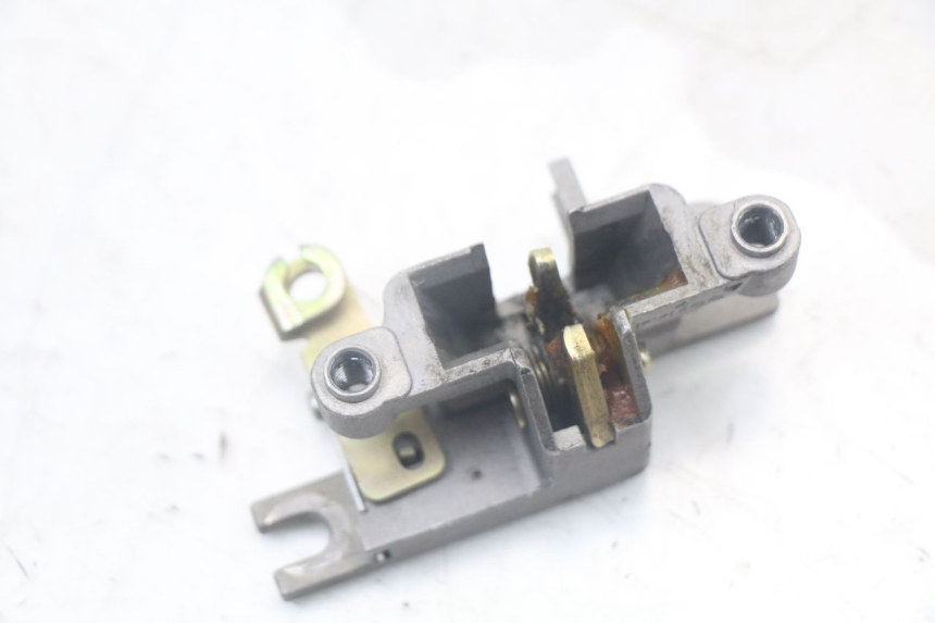 photo de SITZBANKSCHLOSS KYMCO AGILITY 4T 50 (2018 - 2022) - Zoom auf Gebrauchszustand