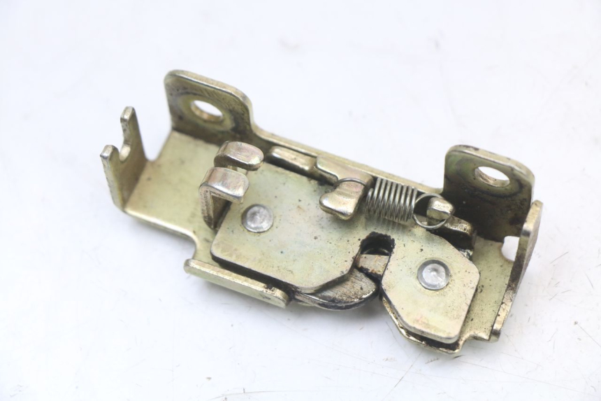 photo de SITZBANKSCHLOSS KYMCO AGILITY RS 4T 50 (2009 - 2013) - Detailansicht des Bauteils