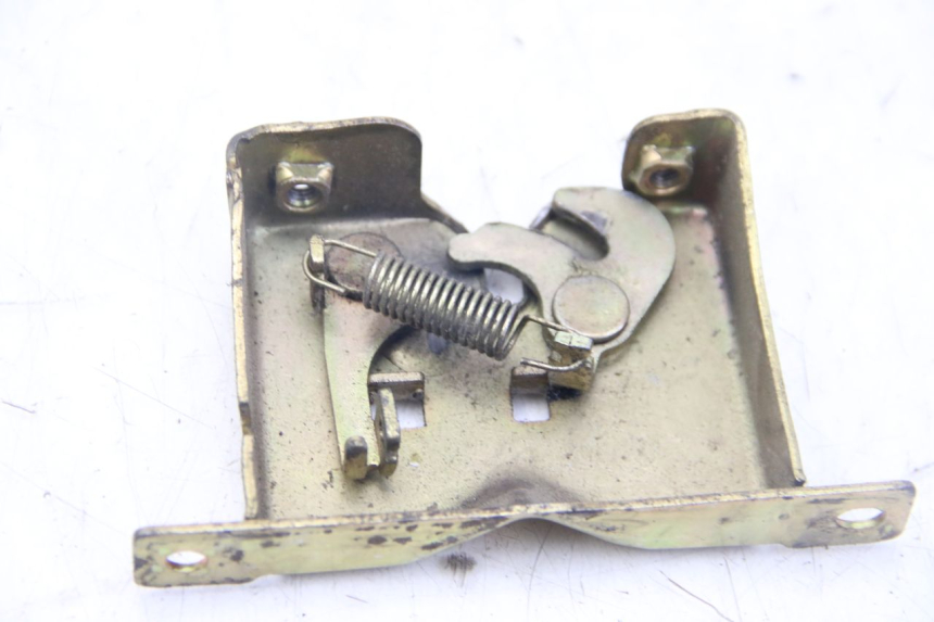 photo de SITZBANKSCHLOSS PGO BIG MAX 50 (2001 - 2009) - Alternative Perspektive