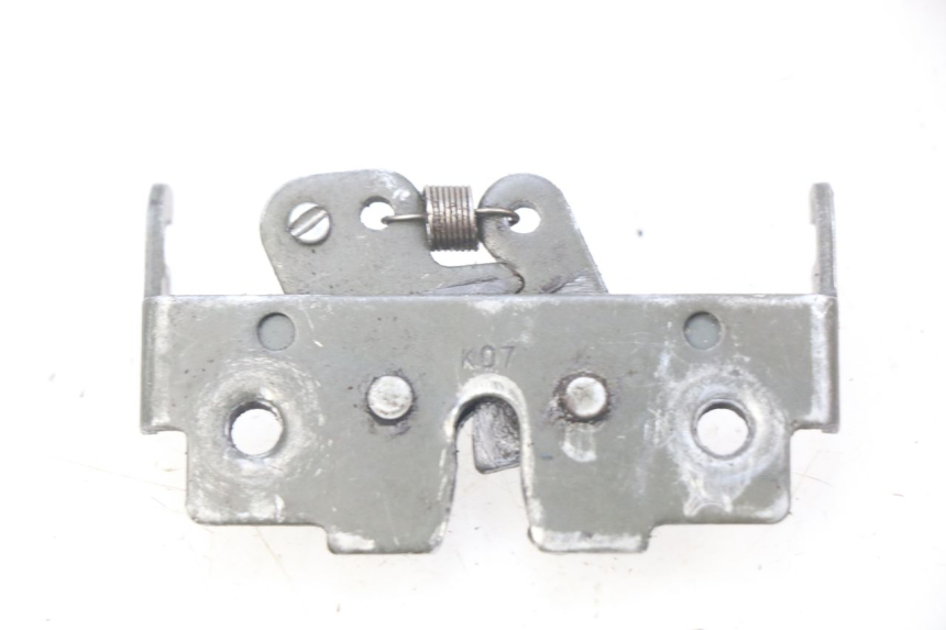 photo de SITZSCHLOSS MBK BOOSTER SPIRIT NAKED 50 (2004 - 2017) - Zoom auf Gebrauchszustand