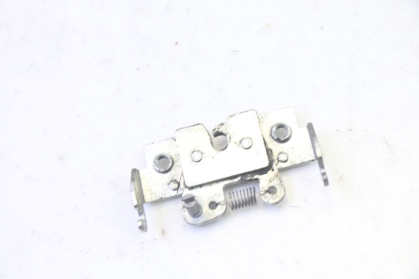 photo de SITZSCHLOSS SUZUKI BURGMAN 125 (2007 - 2014) - Detailansicht des Bauteils