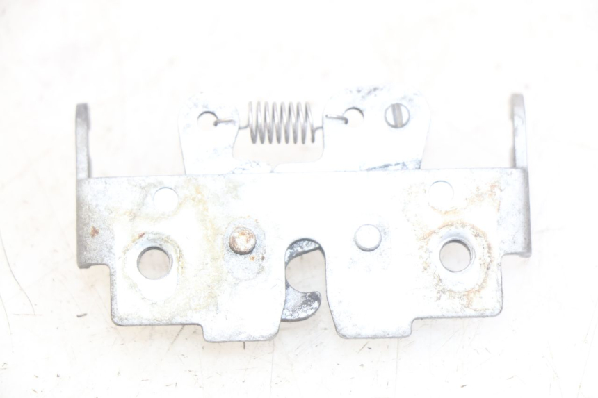 photo de SITZBANKSCHLOSS BMW C1 125 (2000 - 2003) - Detailansicht des Bauteils