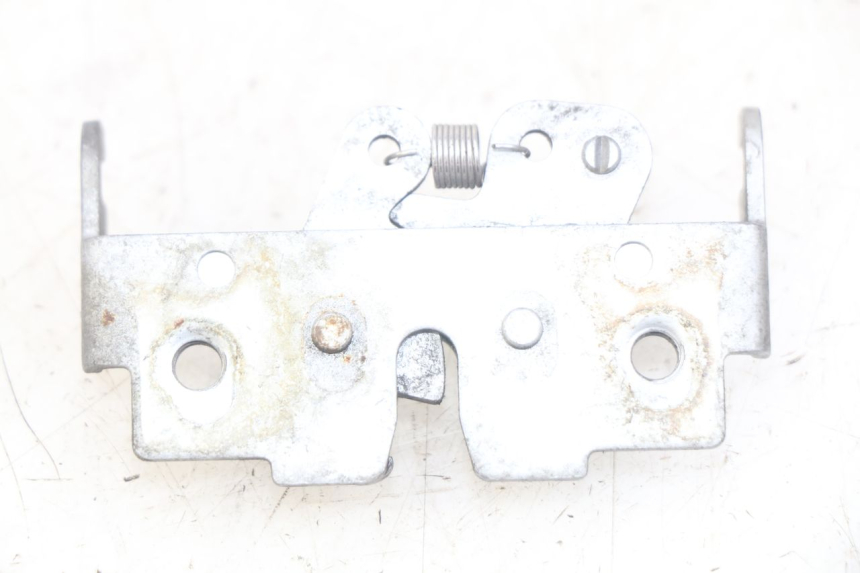 photo de SITZBANKSCHLOSS BMW C1 125 (2000 - 2003) - Zoom auf Gebrauchszustand