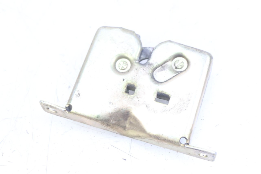 photo de SITZBANKSCHLOSS TGB CITY 2 50 (2009 - 2013) - Alternative Perspektive