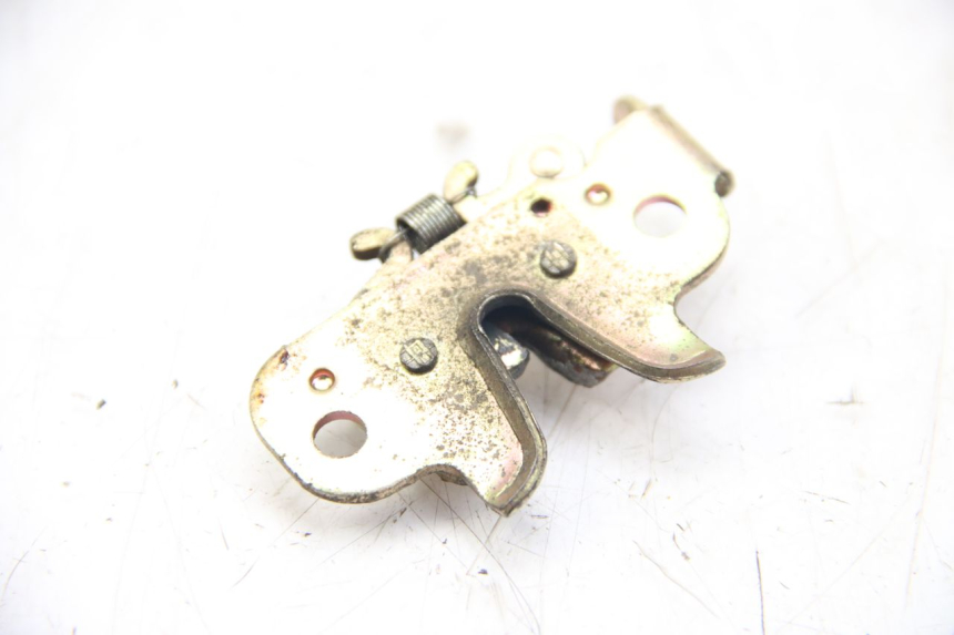 photo de SITZBANKSCHLOSS PEUGEOT CITYSTAR AIR 125 (2014 - 2017) - Detailansicht des Bauteils