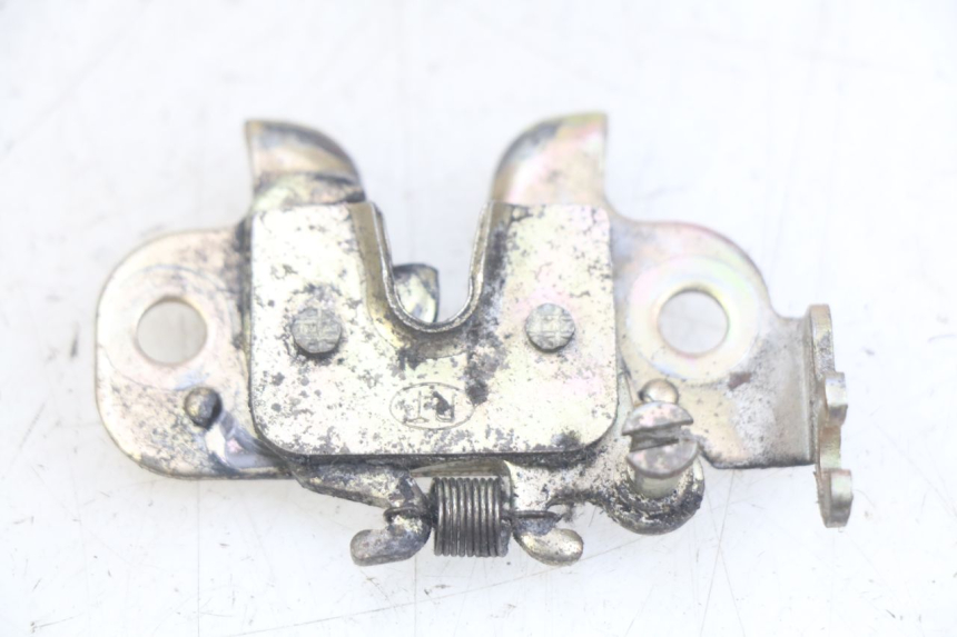 photo de SITZBANKSCHLOSS PEUGEOT CITYSTAR 125 (2011 - 2017) - Alternative Perspektive