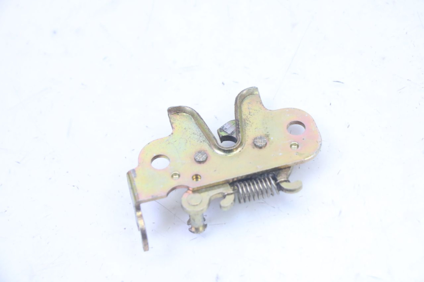 photo de SITZBANKSCHLOSS PEUGEOT CITYSTAR 50 (2013 - 2017) - Alternative Perspektive