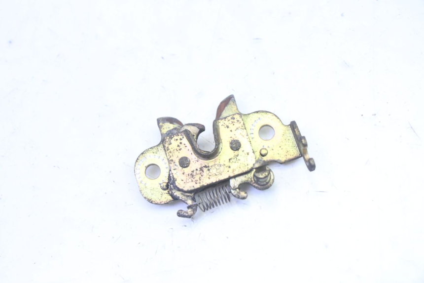 photo de SITZBANKSCHLOSS PEUGEOT CITYSTAR 50 (2013 - 2017) - Detailansicht des Bauteils