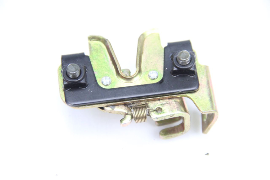 photo de SITZBANKSCHLOSS SYM CROX 4T 50 (2016 - 2023) - Zoom auf Gebrauchszustand