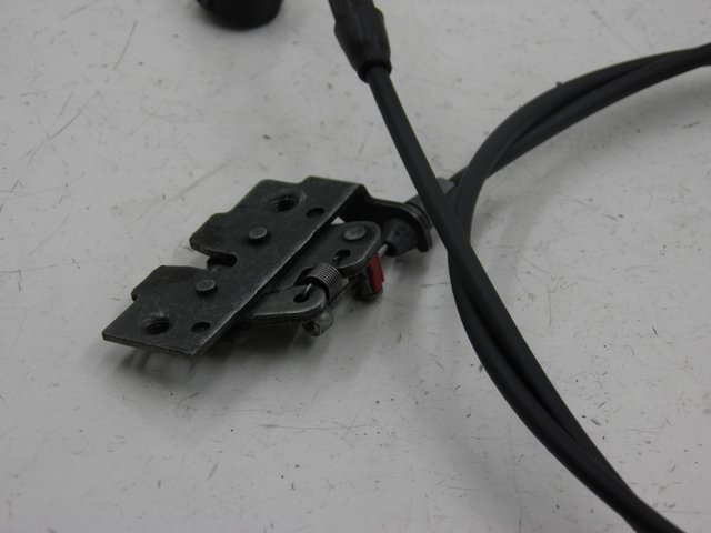 photo de SITZSCHLOSS DERBI GP MAX 250 (2006 - 2008) - Detailansicht des Bauteils