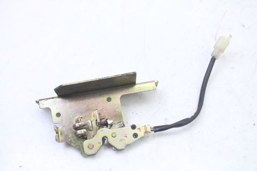 photo de SITZBANKSCHLOSS KYMCO DINK STREET 125 (2009 - 2014) - Zoom auf Gebrauchszustand