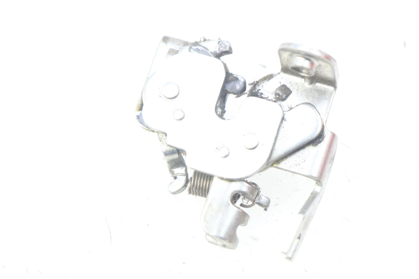 photo de SITZBANKSCHLOSS YAMAHA D'ELIGHT DELIGHT 115 (2013 - 2017) - Zoom auf Gebrauchszustand