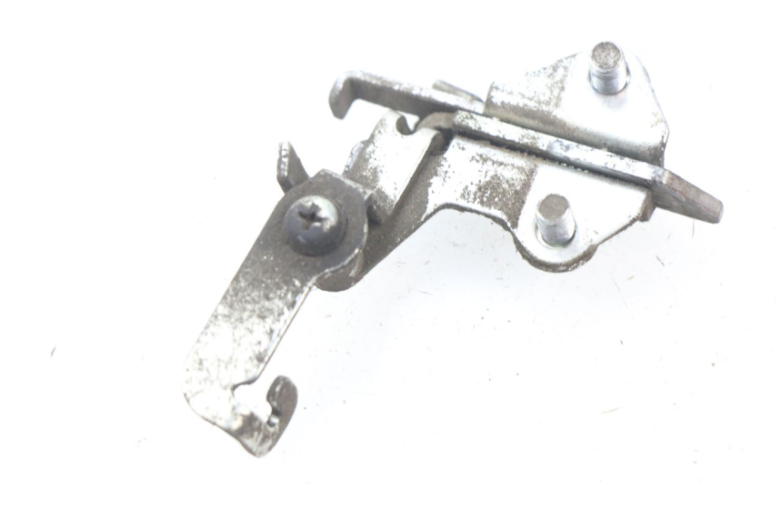 photo de SITZBANKSCHLOSS YAMAHA FJR ABS 1300 (2006 - 2012) - Zoom auf Gebrauchszustand