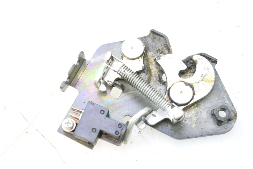 photo de SITZSCHLOSS HONDA FJS SILVER WING SILVERWING 400 (2005 - 2008) - Detailansicht des Bauteils