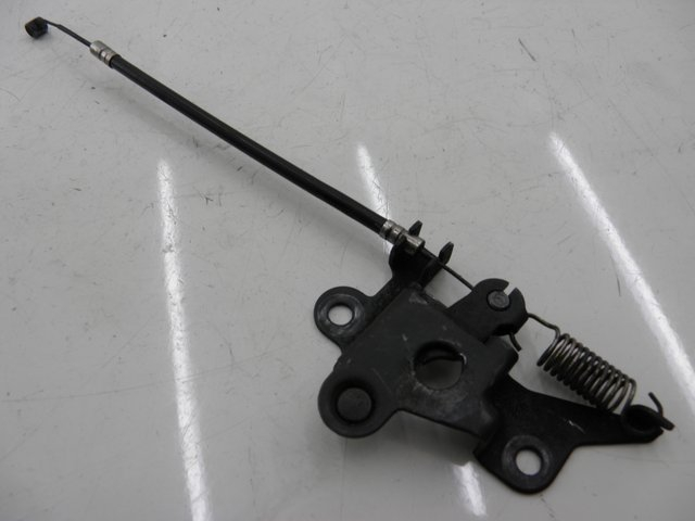 photo de SITZSCHLOSS HONDA VFR 750 (1990 - 1993) - Zoom auf Gebrauchszustand