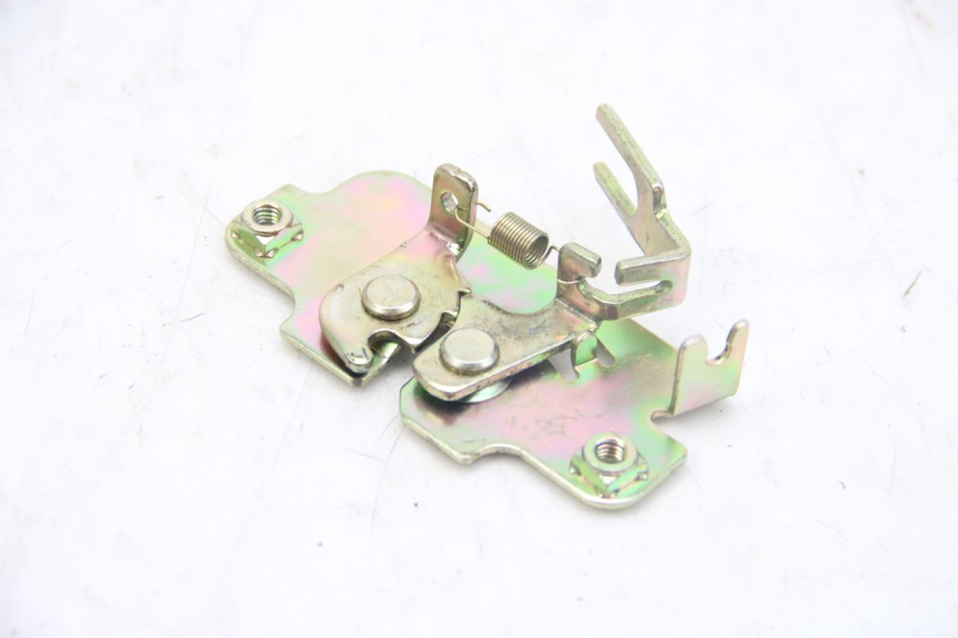 photo de SITZBANKSCHLOSS SYM JET 4 4T 50 (2018 - 2021) - Detailansicht des Bauteils