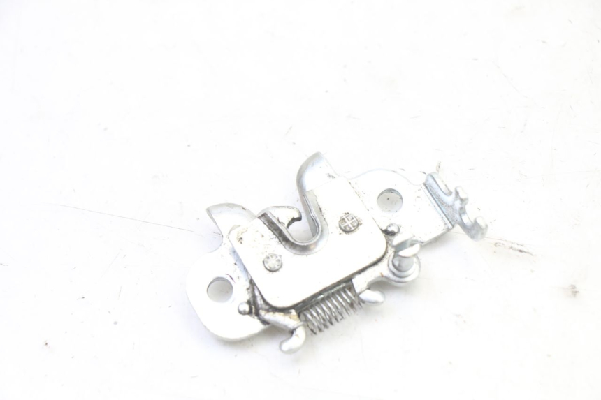 photo de SITZSCHLOSS PEUGEOT KISBEE 2T 50 (2018 - 2022) - Detailansicht des Bauteils