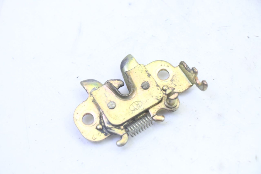 photo de SITZBANKSCHLOSS PEUGEOT KISBEE 2T 50 (2010 - 2017) - Detailansicht des Bauteils