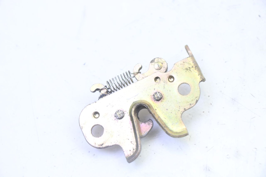 photo de SITZBANKSCHLOSS PEUGEOT KISBEE 2T 50 (2010 - 2017) - Zoom auf Gebrauchszustand