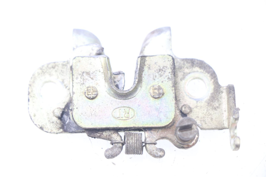 photo de SITZBANKSCHLOSS PEUGEOT KISBEE 4T 50 (2010 - 2017) - Hauptansicht