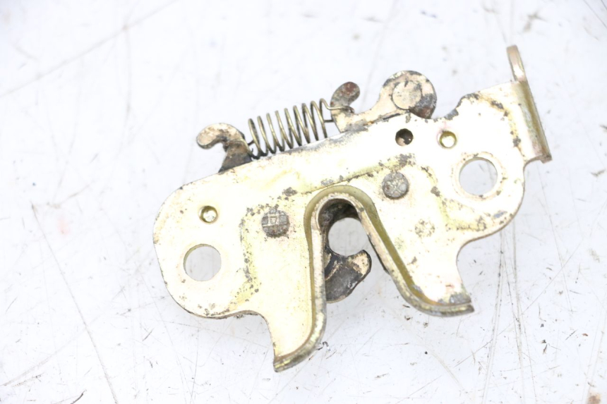 photo de SITZBANKSCHLOSS PEUGEOT KISBEE 4T 50 (2010 - 2017) - Hauptansicht