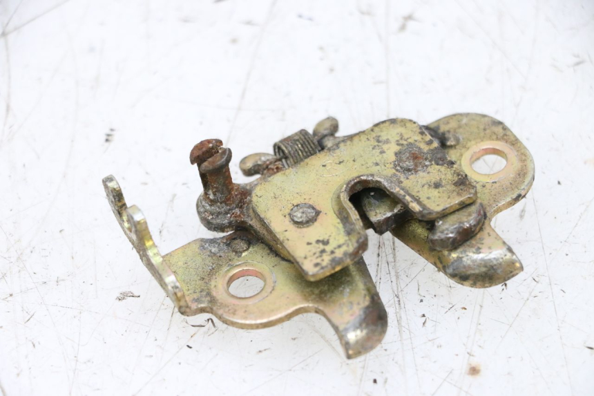 photo de SITZBANKSCHLOSS PEUGEOT KISBEE 4T 50 (2010 - 2017) - Technische Nahaufnahme