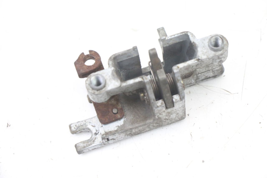 photo de SITZBANKSCHLOSS KYMCO DINK 4T 50 (2007 - 2018) - Zoom auf Gebrauchszustand