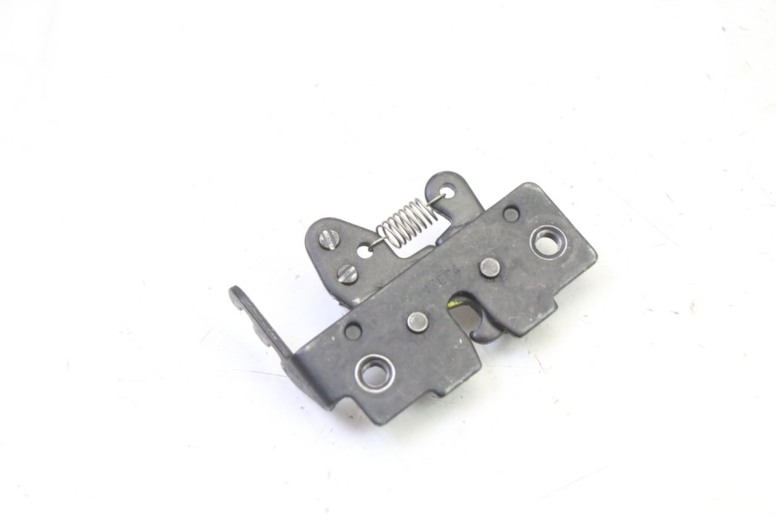 photo de SITZSCHLOSS PIAGGIO MP3 HPE 310 (2024 - 2025) - Zoom auf Gebrauchszustand