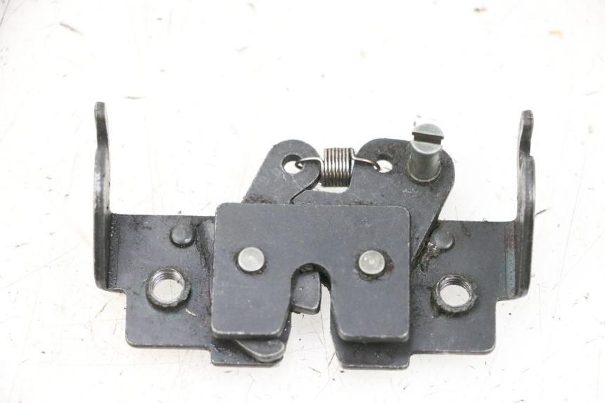 photo de SITZSCHLOSS PIAGGIO MP3 HPE 300 (2019 - 2026) - Hauptansicht