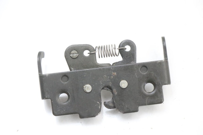 photo de SITZBANKSCHLOSS PIAGGIO MP3 500 (2011 - 2015) - Detailansicht des Bauteils