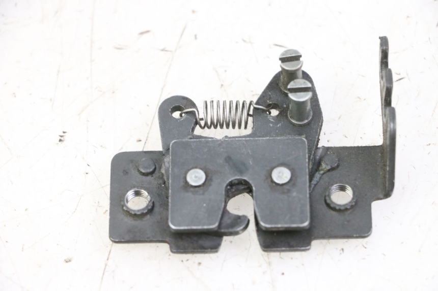 photo de SITZSCHLOSS PIAGGIO MP3 500 (2014 - 2017) - Zoom auf Gebrauchszustand