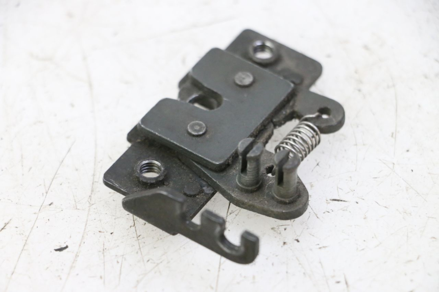 photo de SITZBANKSCHLOSS PIAGGIO MP3 500 (2011 - 2015) - Detailansicht des Bauteils