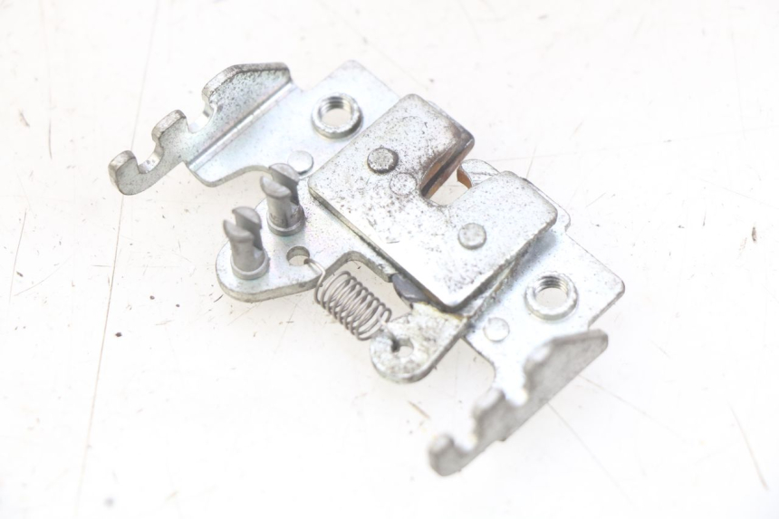 photo de SITZBANKSCHLOSS GILERA NEXUS 125 (2007 - 2009) - Detailansicht des Bauteils