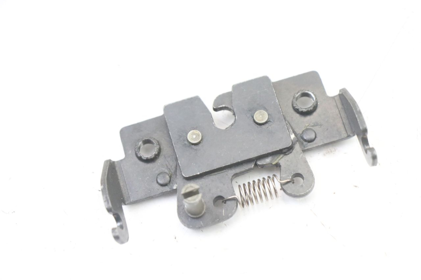 photo de SITZSCHLOSS PIAGGIO NRG POWER PUREJET 50 (2018 - 2021) - Detailansicht des Bauteils