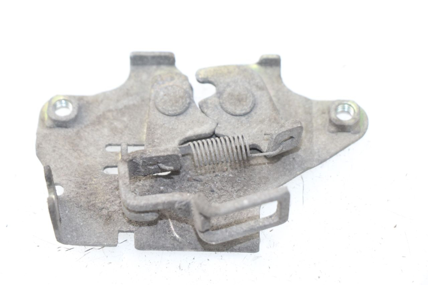 photo de SITZSCHLOSS SYM ORBIT 2 4T 50 (2008 - 2017) - Detailansicht des Bauteils