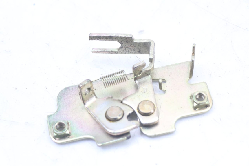 photo de SITZSCHLOSS PEUGEOT BELVILLE 125 (2017 - 2021) - Detailansicht des Bauteils