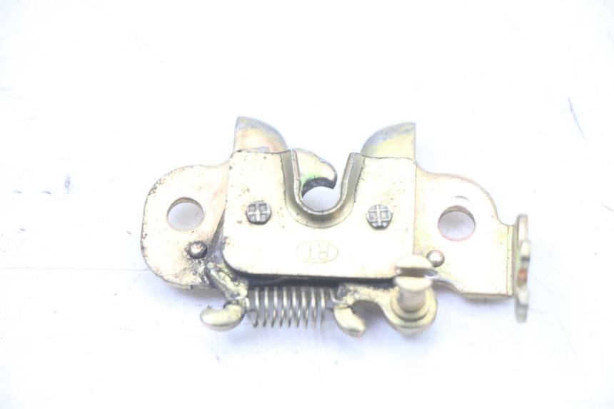 photo de SITZBANKSCHLOSS PEUGEOT KISBEE 4T 50 (2018 - 2022) - Detailansicht des Bauteils