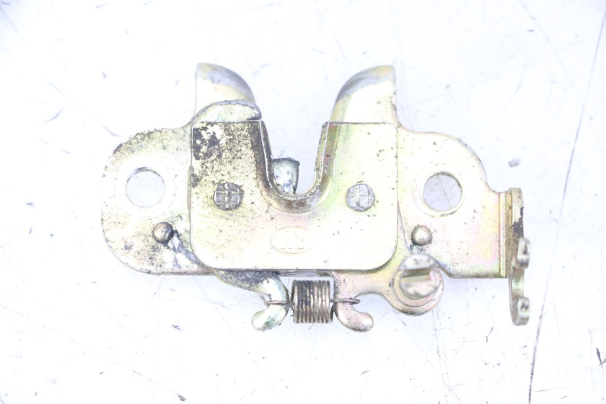 photo de SITZBANKSCHLOSS PEUGEOT KISBEE 4T 50 (2010 - 2017) - Hauptansicht