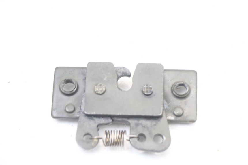 photo de SITZSCHLOSS PEUGEOT TREKKER TKR 50 (2005 - 2014) - Detailansicht des Bauteils