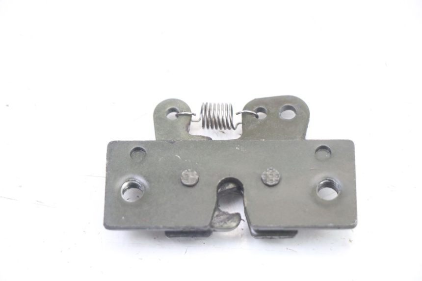 photo de SITZSCHLOSS PEUGEOT TREKKER TKR 50 (2005 - 2014) - Zoom auf Gebrauchszustand