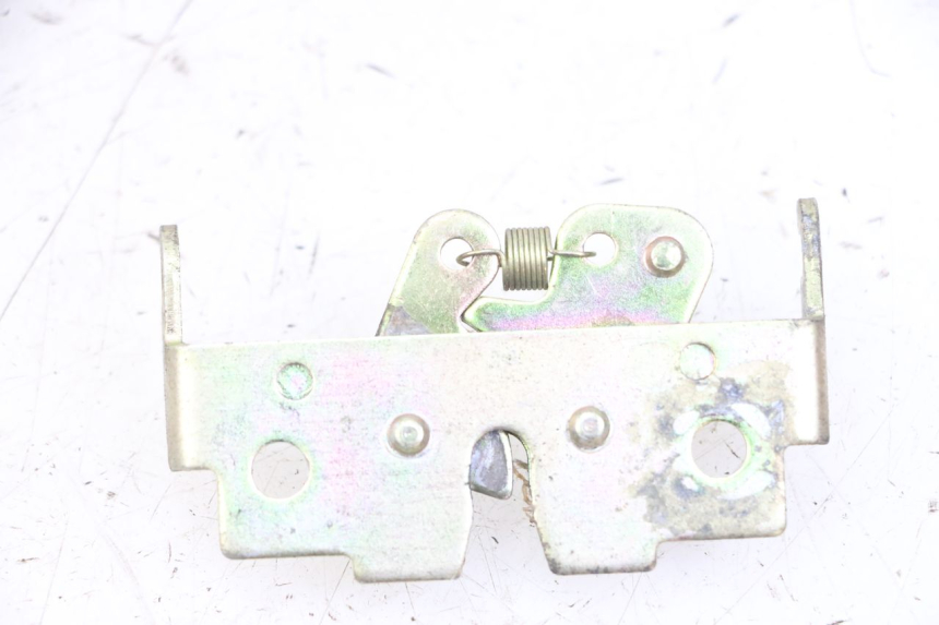 photo de SITZSCHLOSS PEUGEOT VIVACITY 125 (2010 - 2017) - Hauptansicht