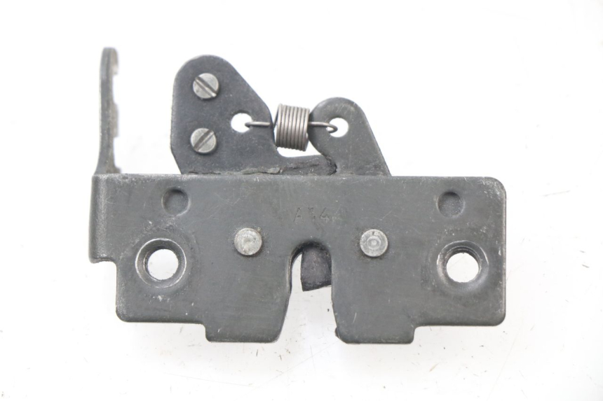 photo de SITZSCHLOSS PIAGGIO PRIMAVERA 125 (2013 - 2021) - Zoom auf Gebrauchszustand