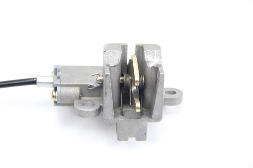 photo de SITZBANKSCHLOSS TNT MOTOR ROMA 12' 2T 50 (2007 - 2018) - Details der Befestigungspunkte