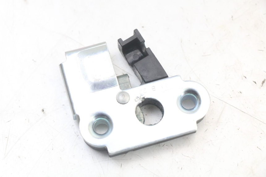 photo de SITZSCHLOSS ROYAL ENFIELD SCRAM 411 (2022 - 2024) - Zoom auf Gebrauchszustand