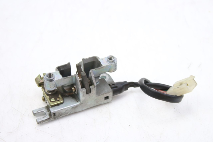 photo de SITZBANKSCHLOSS KYMCO SENTO 100 (2008 - 2013) - Detailansicht des Bauteils