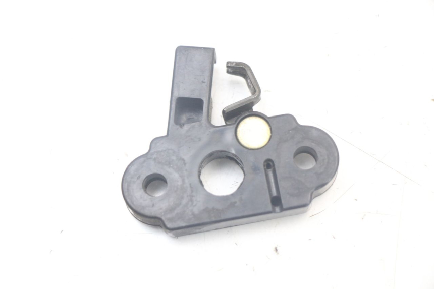 photo de SITZBANKSCHLOSS TRIUMPH SPEED TRIPLE T301 900 (1994 - 1996) - Zoom auf Gebrauchszustand