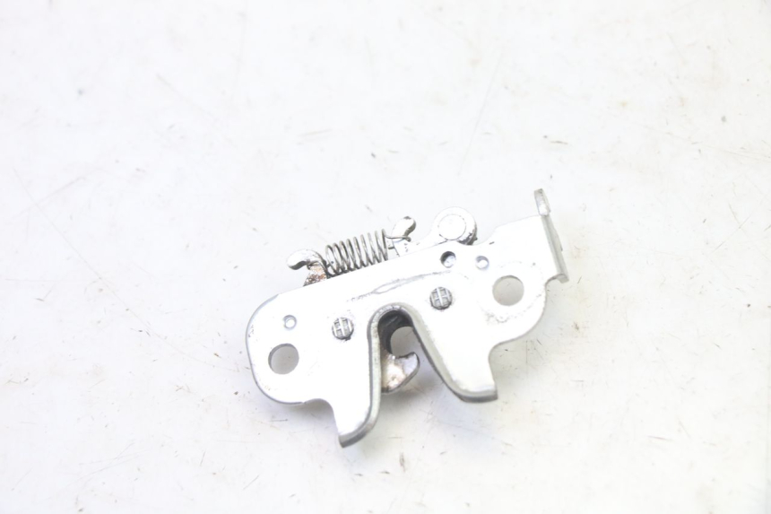 photo de SITZSCHLOSS PEUGEOT STREETZONE I 2T 50 (2018 - 2020) - Zoom auf Gebrauchszustand