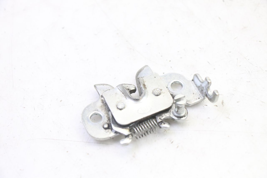 photo de SITZSCHLOSS PEUGEOT STREETZONE I NAKED 2T 50 (2018 - 2020) - Detailansicht des Bauteils