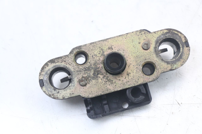 photo de SITZSCHLOSS SUZUKI GS F 500 (2004 - 2007) - Detailansicht des Bauteils